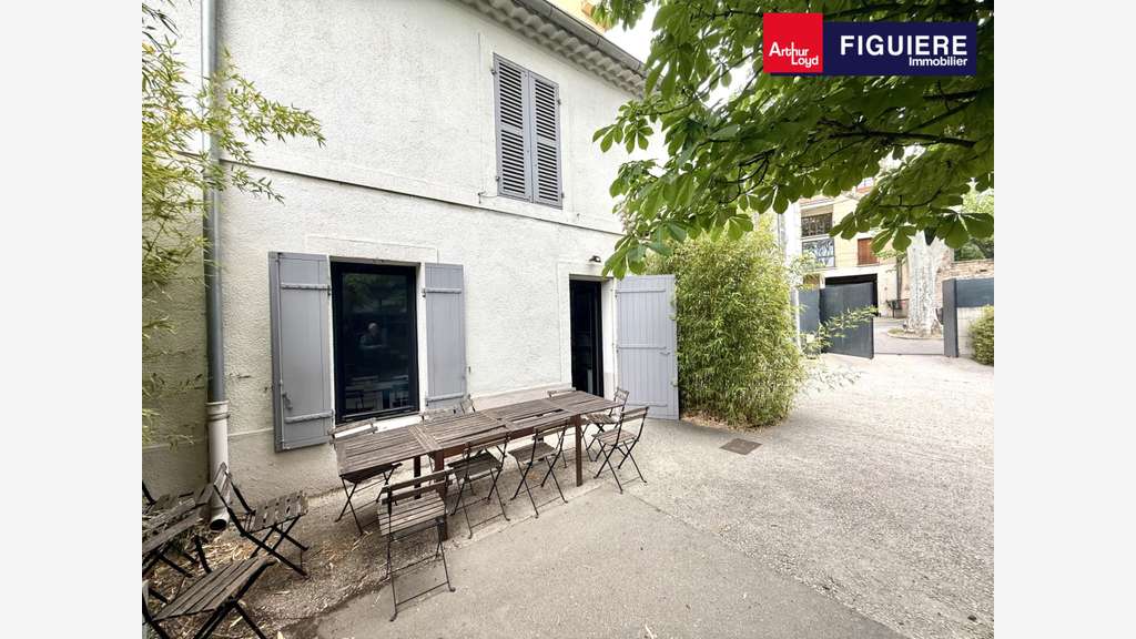 Bureaux à vendre avec parkings Le Tholonet