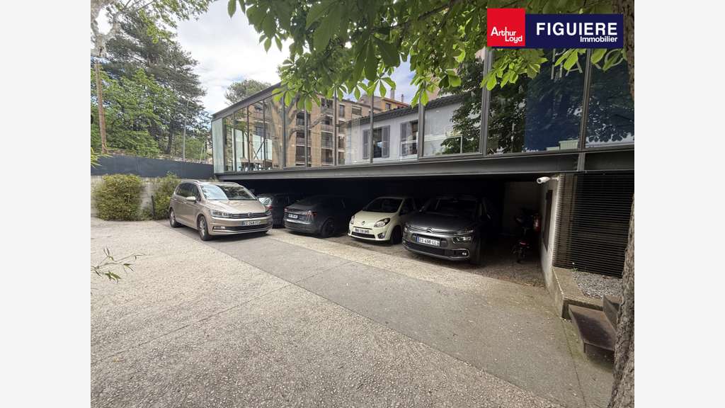 Bureaux à vendre avec parkings Le Tholonet