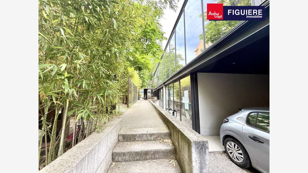 Bureaux à vendre avec parkings Le Tholonet