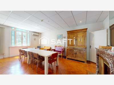 Maison ancienne 340m² avec parc arboré à Léognan