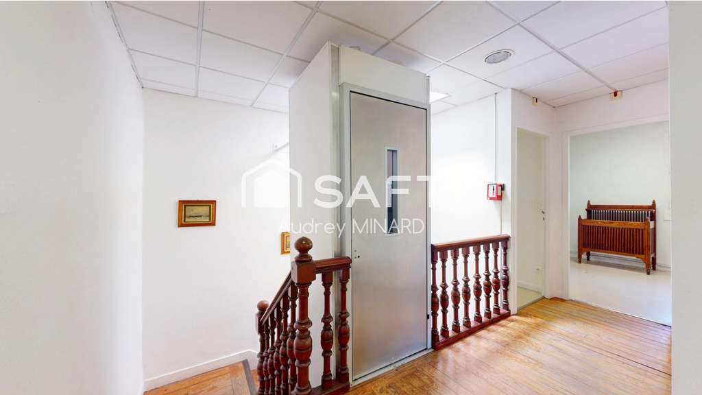 Maison ancienne 340m² avec parc arboré à Léognan