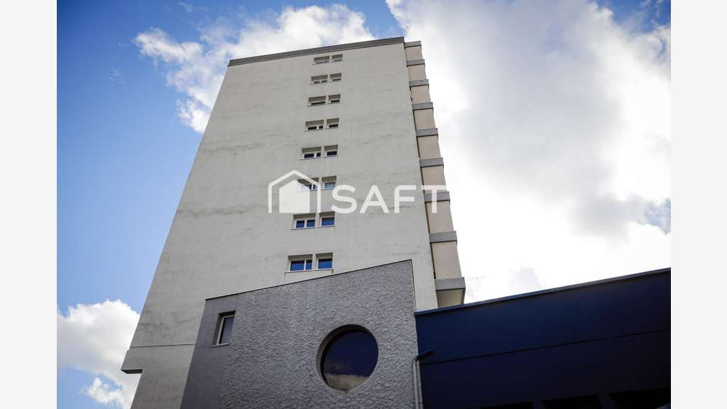Cède plateau bureaux 343m² bon standing à Limoges