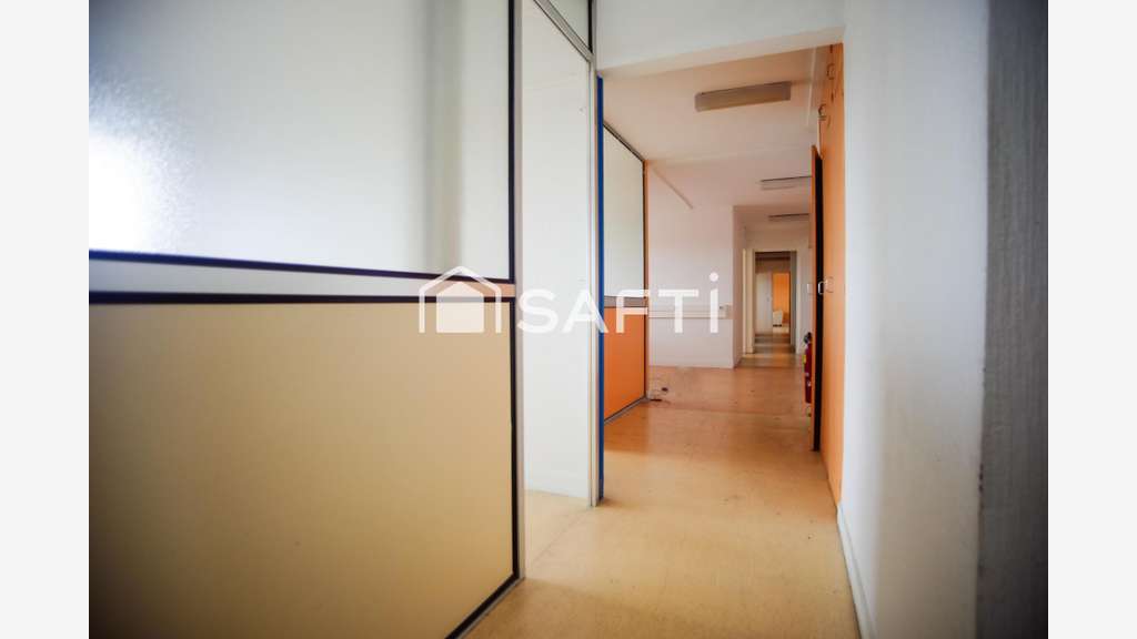 Cède plateau bureaux 343m² bon standing à Limoges