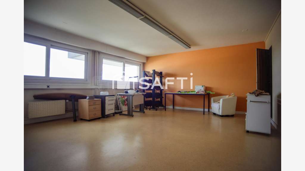 Cède plateau bureaux 343m² bon standing à Limoges