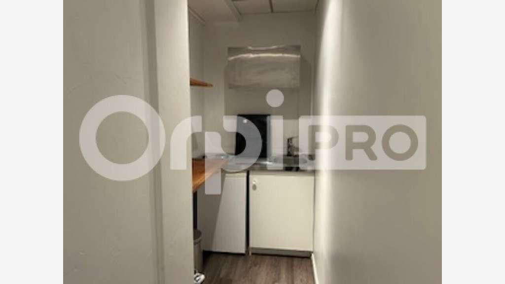 Bureau 114m² RDC à vendre à Lissieu