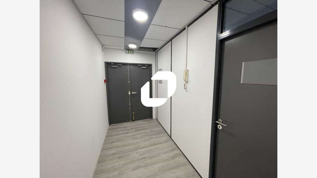 Vente Bureaux 186m² Lognes