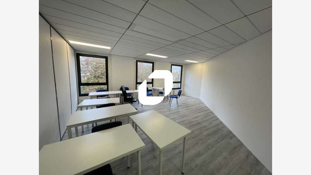 Vente Bureaux 186m² Lognes