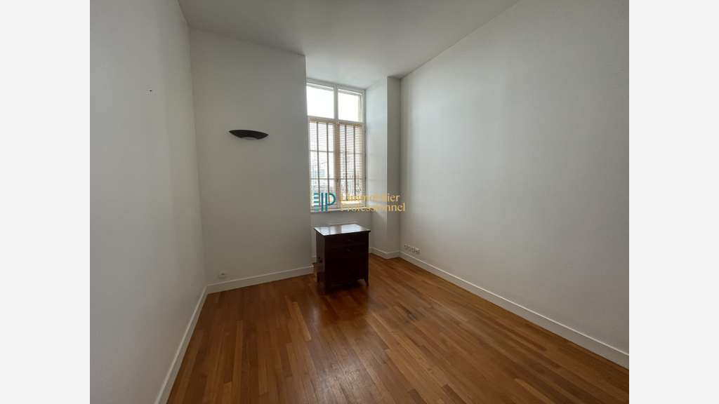 A louer bureaux 110m² à Lorient quai des Indes