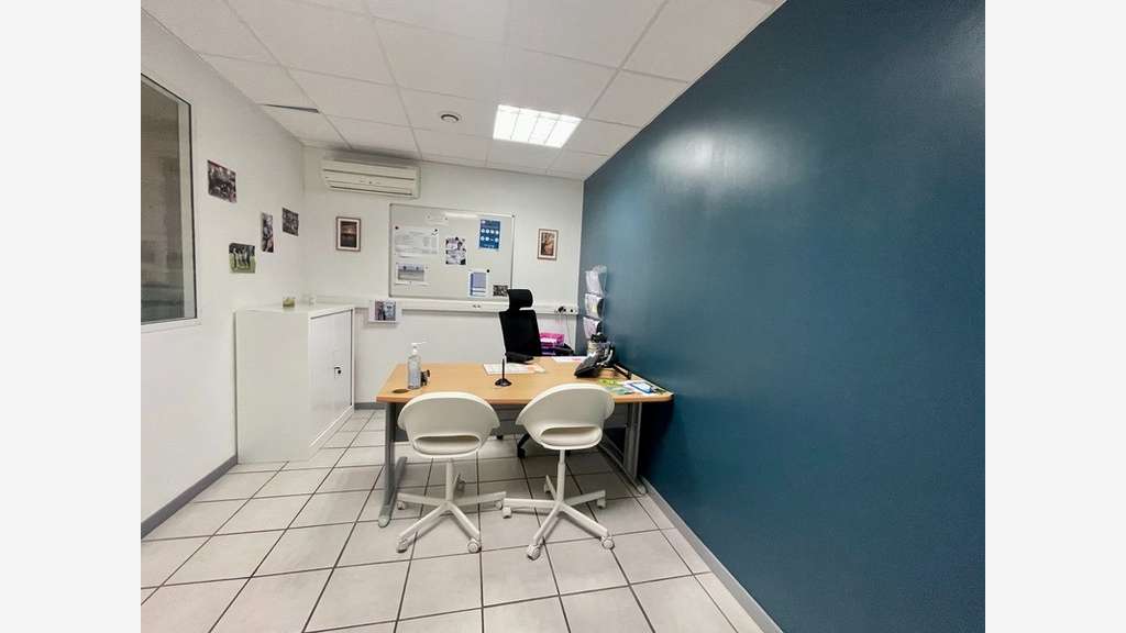 Vente murs commerciaux 185m² à Lunel centre