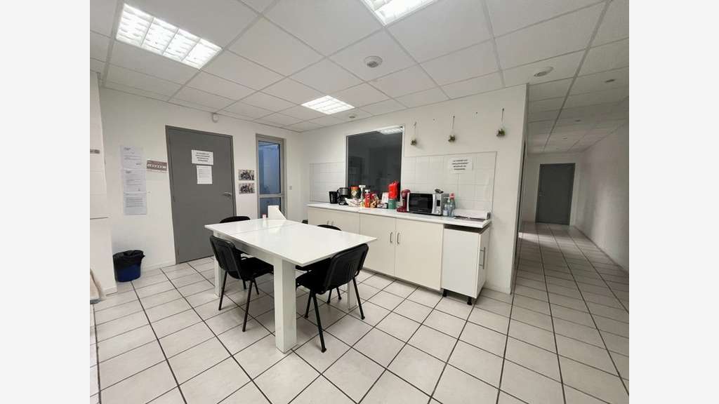Vente murs commerciaux 185m² à Lunel centre