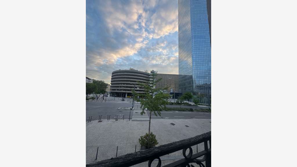 Vente très beaux bureaux 80m² à Lyon 3e Part Dieu