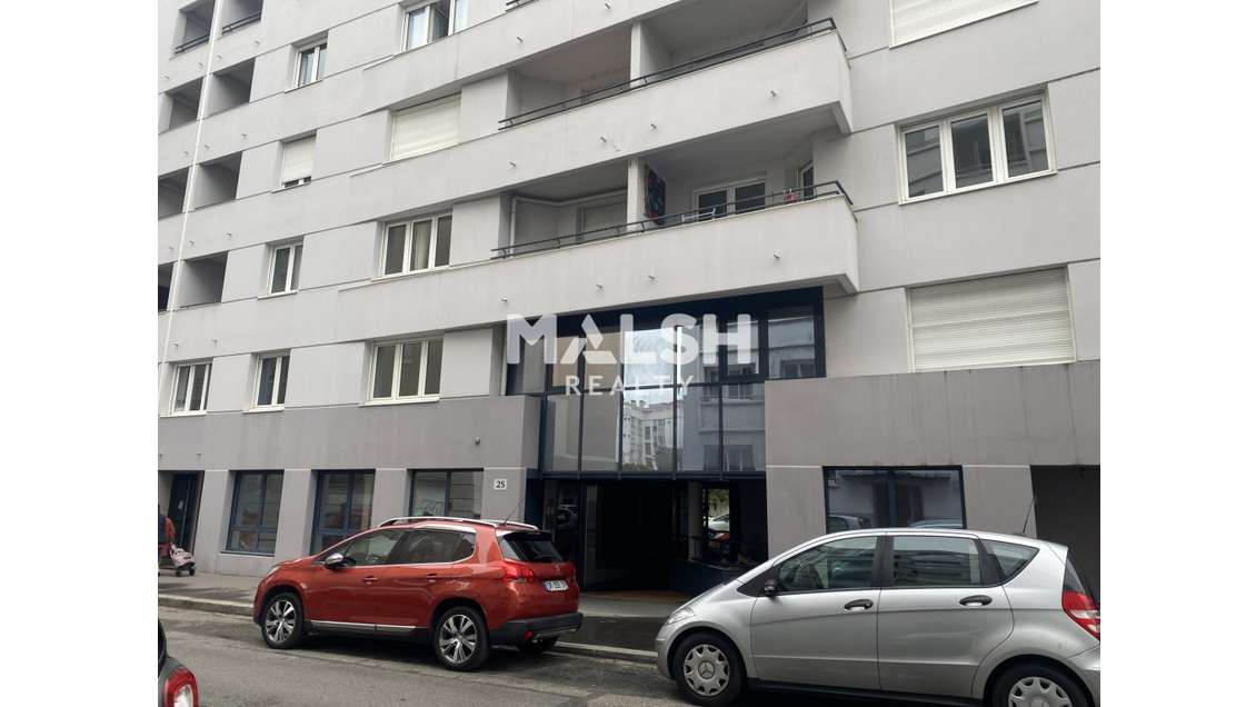 Vente bureaux très lumineux 144m² RDC à Lyon 3e