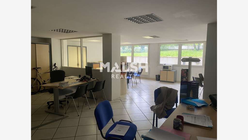 Vente bureaux très lumineux 144m² RDC à Lyon 3e