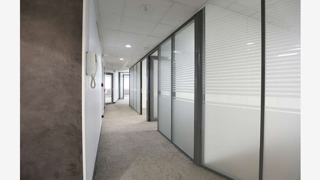 Bureaux 3030m² à vendre Lyon 6e gare Part-Dieu
