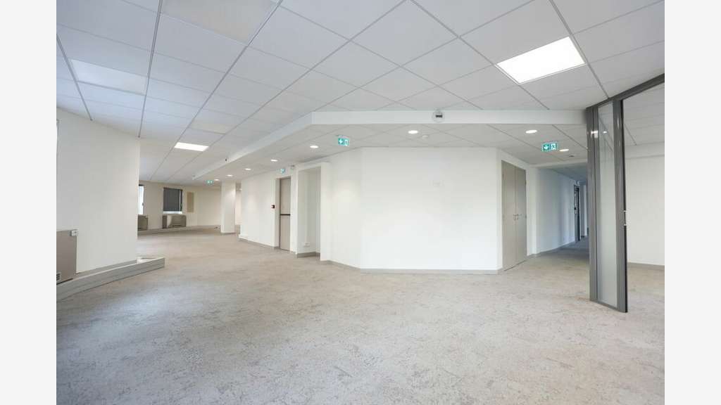 Bureaux 3030m² à vendre Lyon 6e gare Part-Dieu