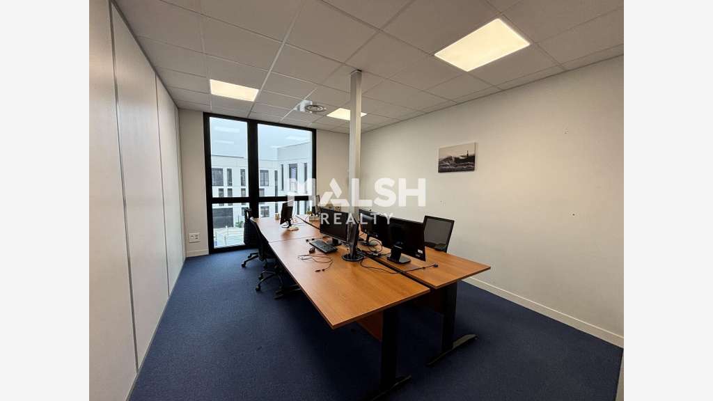Bureaux à vendre 305m² Lyon 7e tramway T10