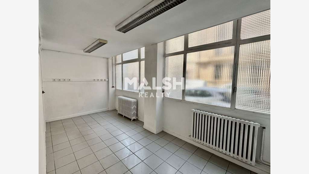 À vendre bureaux 233m² Lyon 7e proche Pl Jean Macé