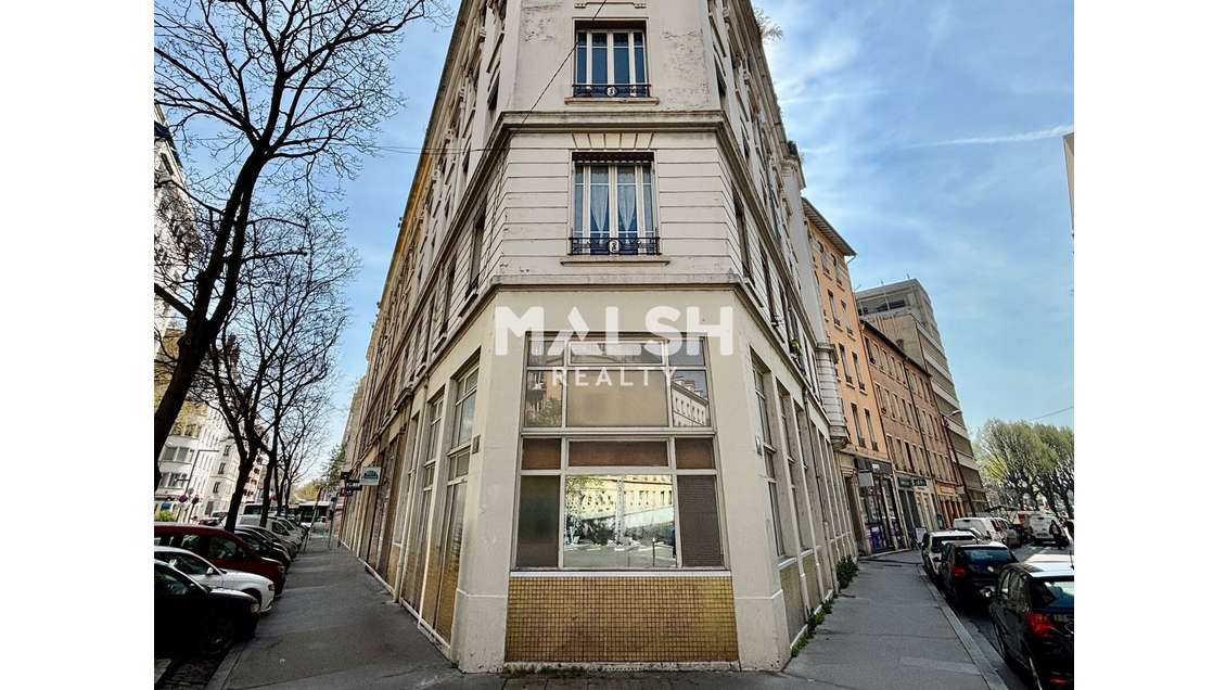 À vendre bureaux 233m² Lyon 7e proche Pl Jean Macé
