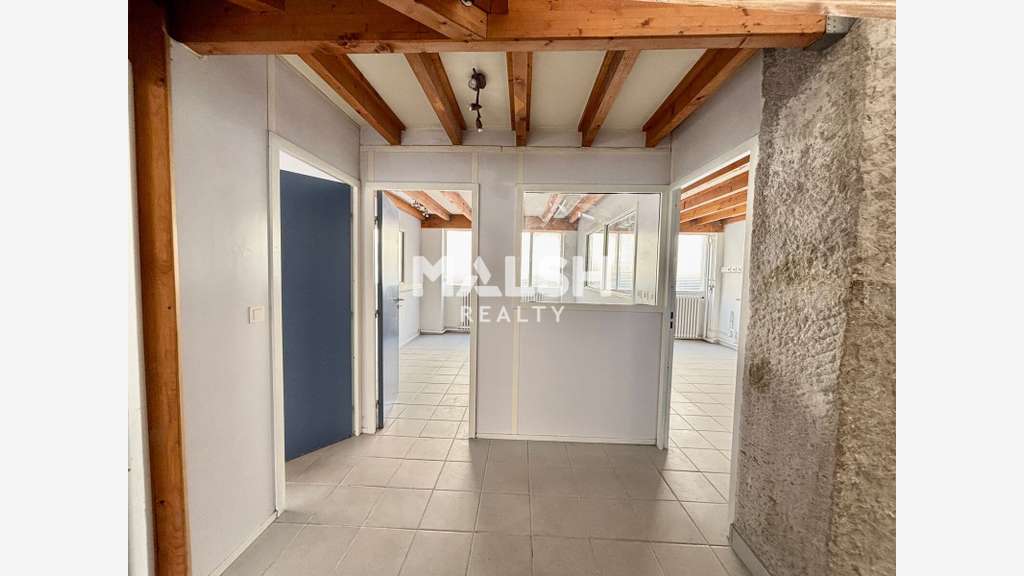 À vendre bureaux 233m² Lyon 7e proche Pl Jean Macé