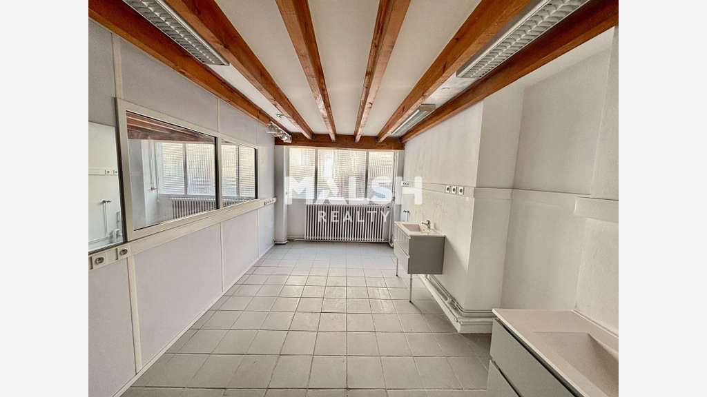 À vendre bureaux 233m² Lyon 7e proche Pl Jean Macé