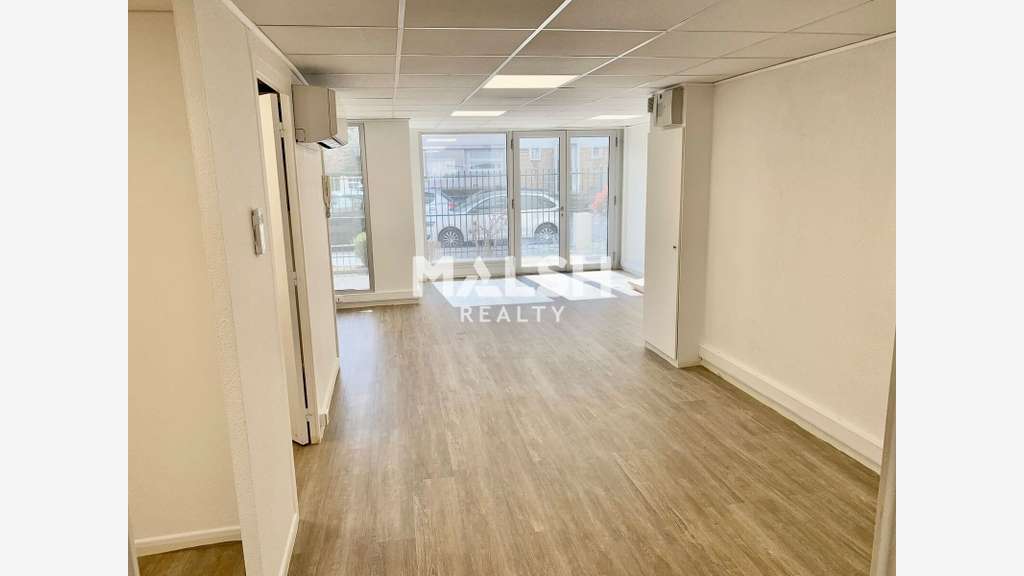 Vente ou location bureaux cloisonnés 65m² Lyon 7e