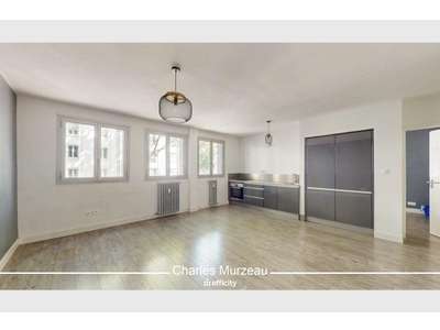 Vente Bureaux à Lyon 7e