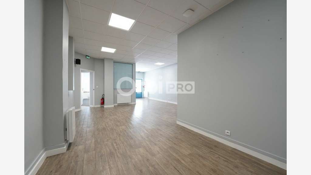Bureaux à vendre 300m² RDC ERP/PMR Lyon 7e