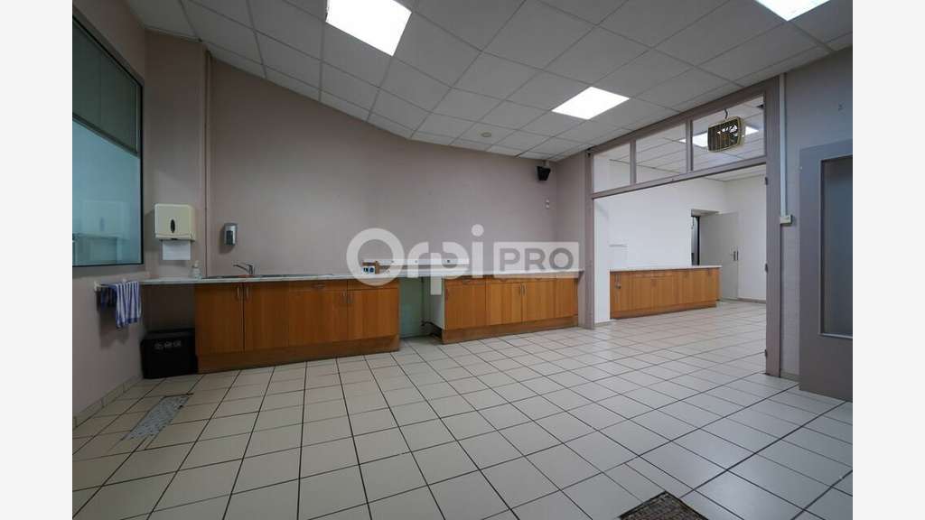 Bureaux à vendre 300m² RDC ERP/PMR Lyon 7e