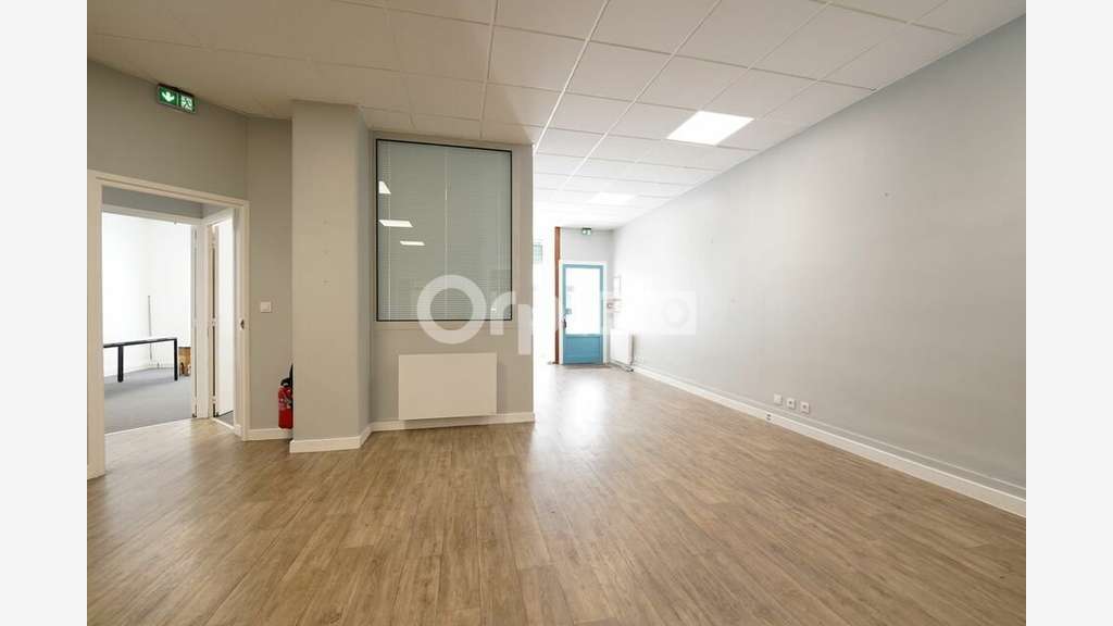 Bureaux à vendre 300m² RDC ERP/PMR Lyon 7e