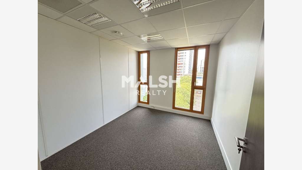 A vendre ou à louer bureaux 115m² à Lyon 9e