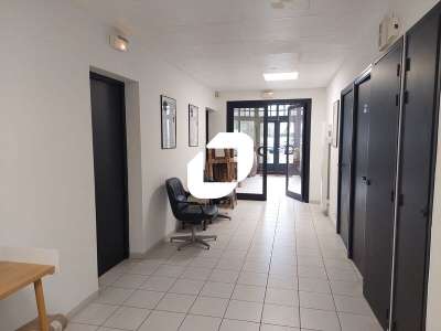 Vente Bureaux 250m² Magny les hameaux