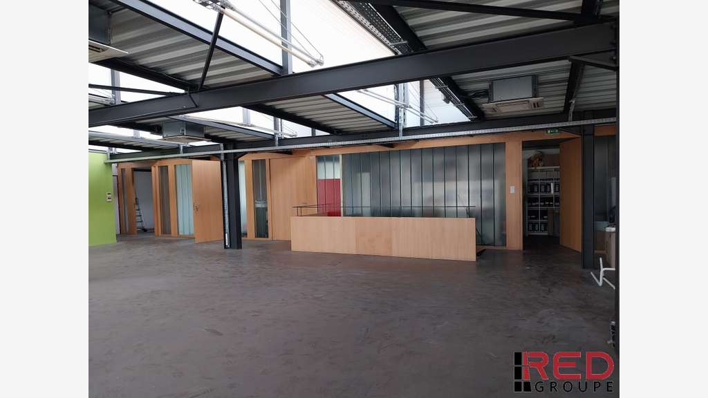 Vente bureaux 256m² + parking Marseille St Antoine