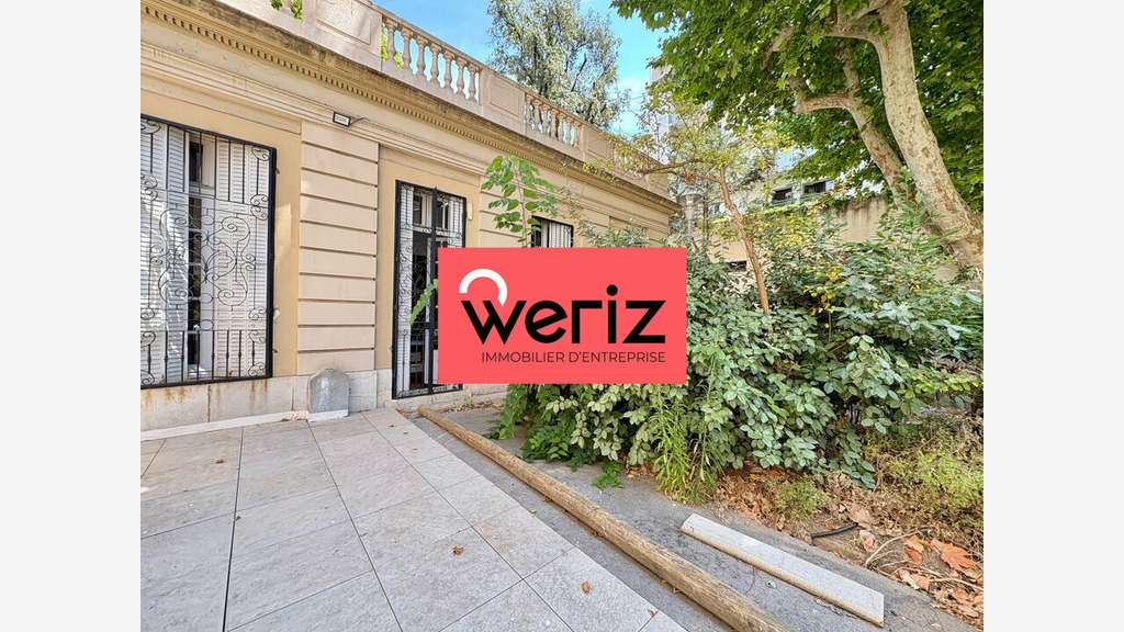 AV bureaux atypiques de 218m² à Marseille 13006