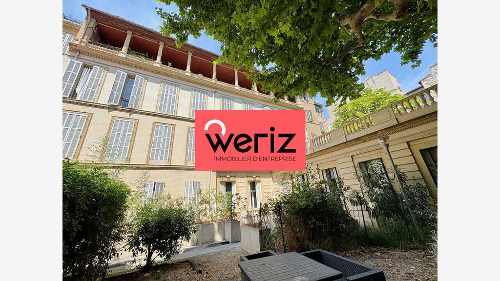 AV bureaux atypiques de 218m² à Marseille 13006