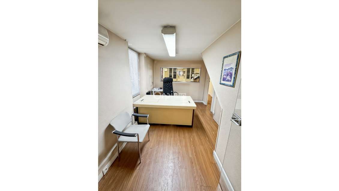 Local d'exception en angle à vendre à Marseille 7e