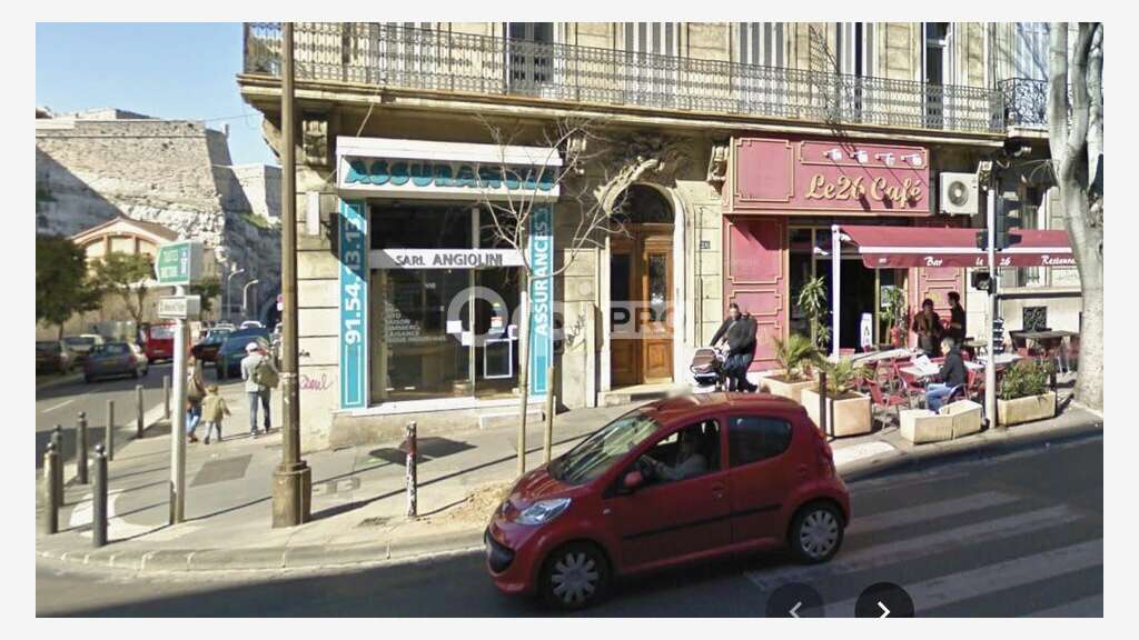 Local d'exception en angle à vendre à Marseille 7e