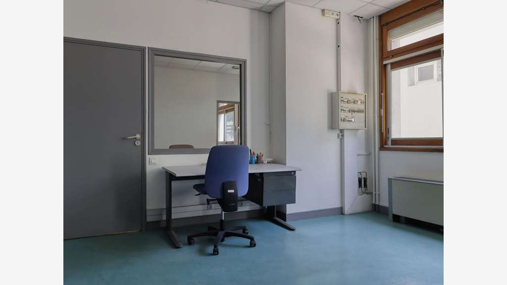 MAZAMET - Immeuble de bureaux d'environ 575 m²