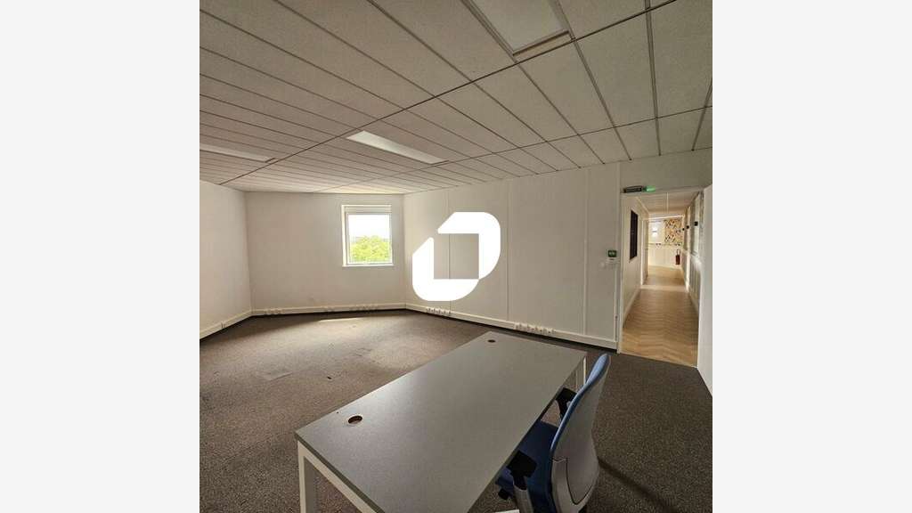Vente Bureaux 228m² Meudon la foret