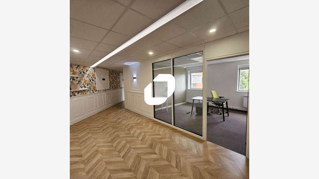 Vente Bureaux 228m² Meudon la foret
