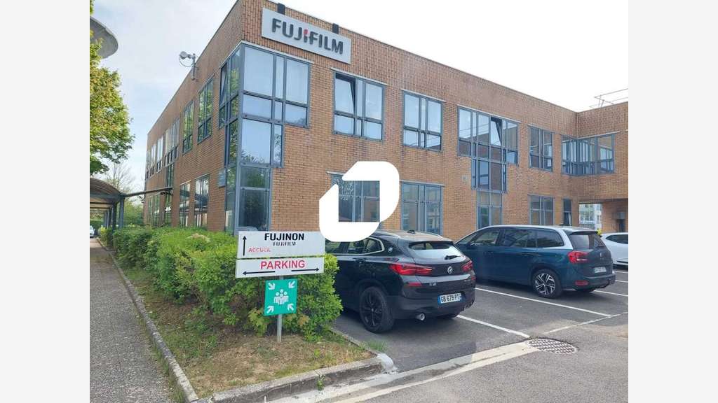 Vente Bureaux 807m² Montigny le bretonneux
