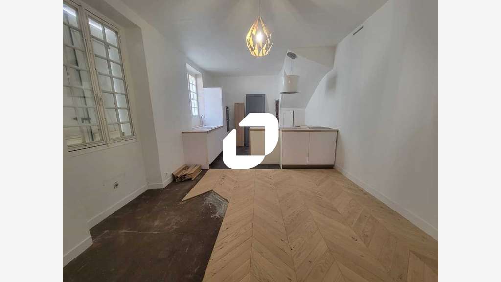 Vente Bureaux 83m² Montlhery