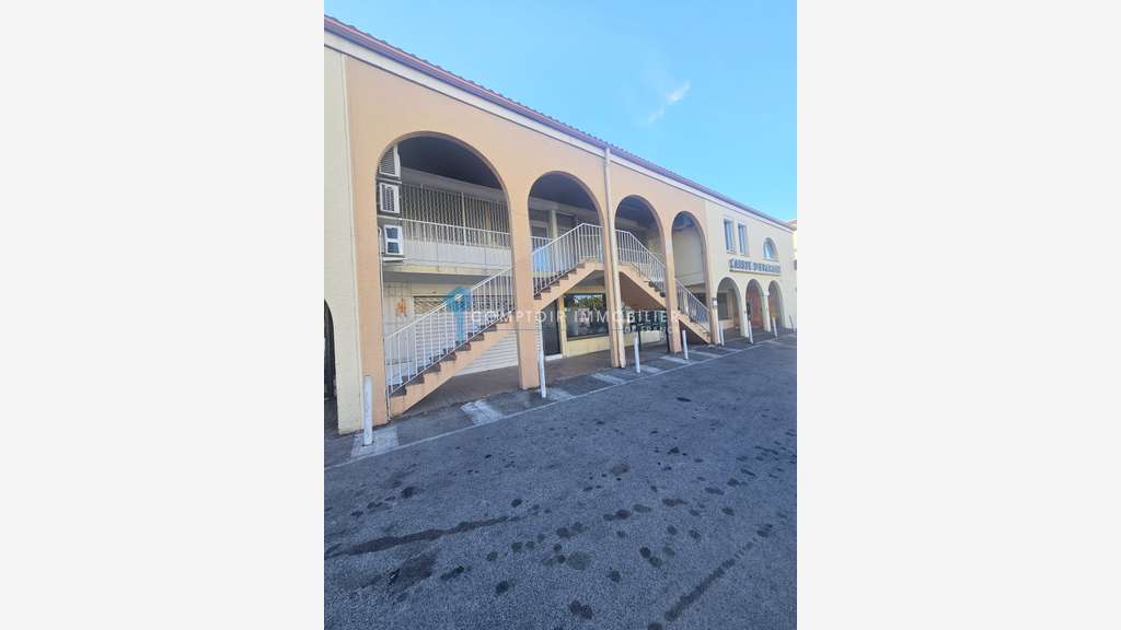 AV bureau 64m² R+1 bonne visibilité à Montpellier