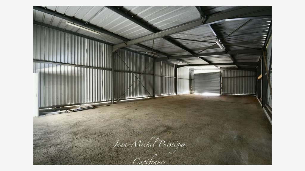 Entrepôt 250m² à vendre ZA Montréjeau