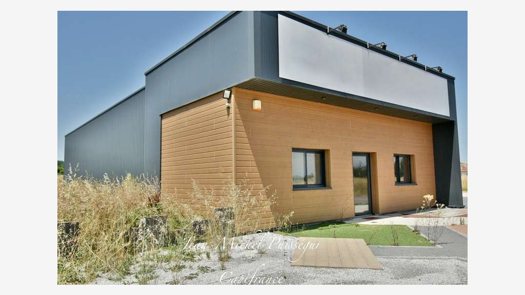 Entrepôt 250m² à vendre ZA Montréjeau