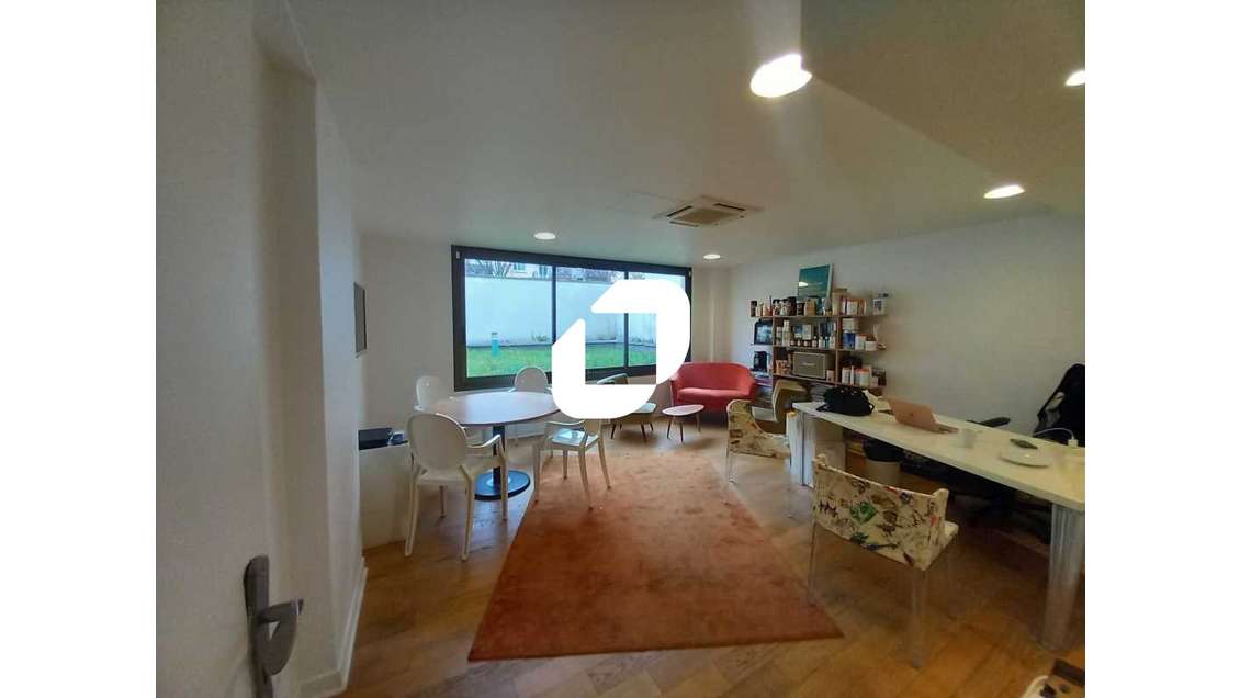 Vente Bureaux 295m² Montrouge