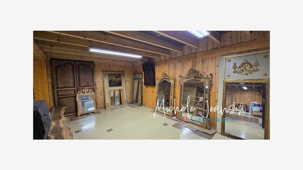 À vendre bâtiment avec fort potentiel à Mottier