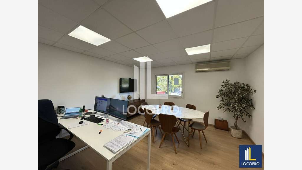 Vente bureaux 346m² à Mouans-Sartoux