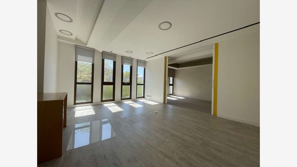 Très beau bureau  56m² à vendre à Mougins