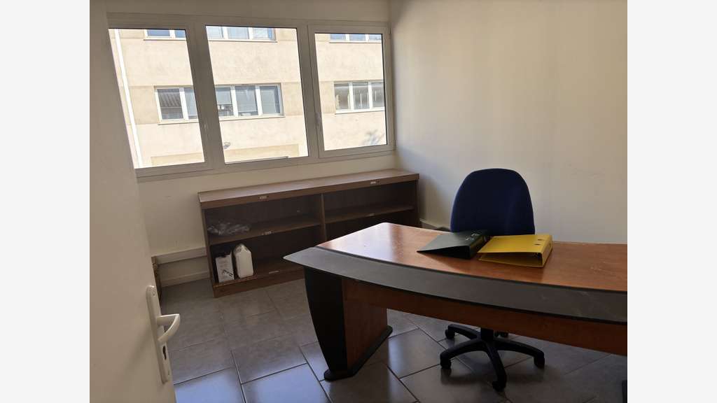 Bureaux 143m² à vendre libres à Mougins