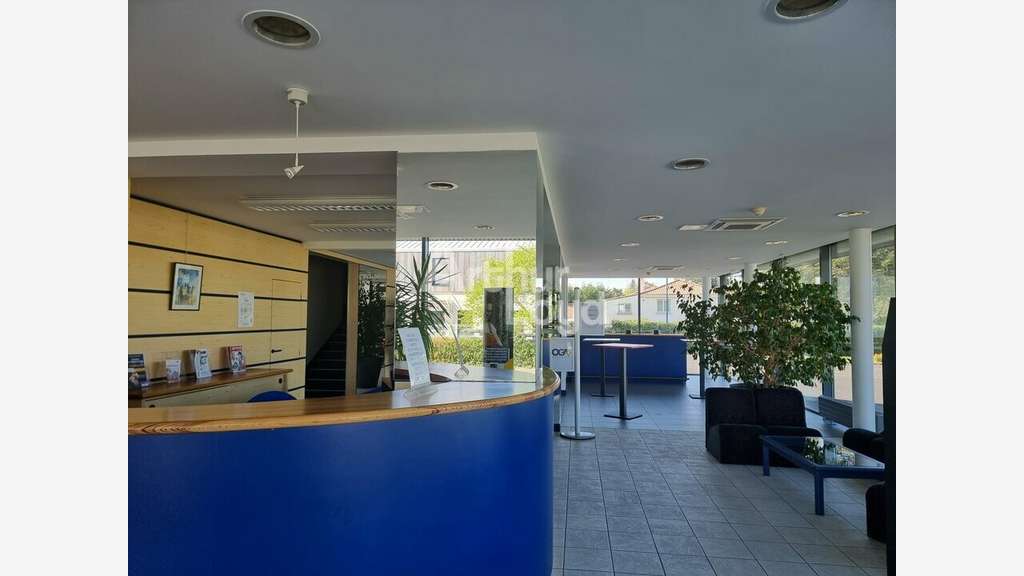 Bureaux 960m² à vendre à Mouilleron-le-Captif